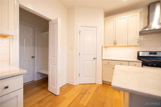 12194 Elnora Ln, Glen Allen, VA 23059