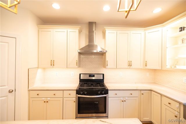 12194 Elnora Ln, Glen Allen, VA 23059