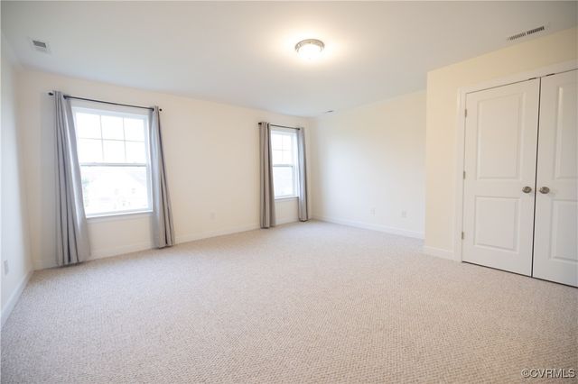 12194 Elnora Ln, Glen Allen, VA 23059
