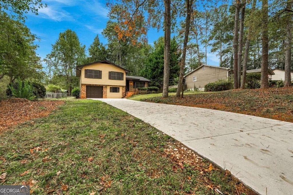 3450 Lake Drive, Lawrenceville, GA 30044 — photo 2