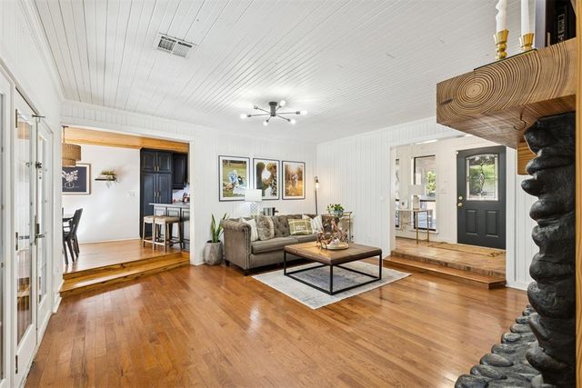 10525 Candy Lane, Guthrie, OK 73044