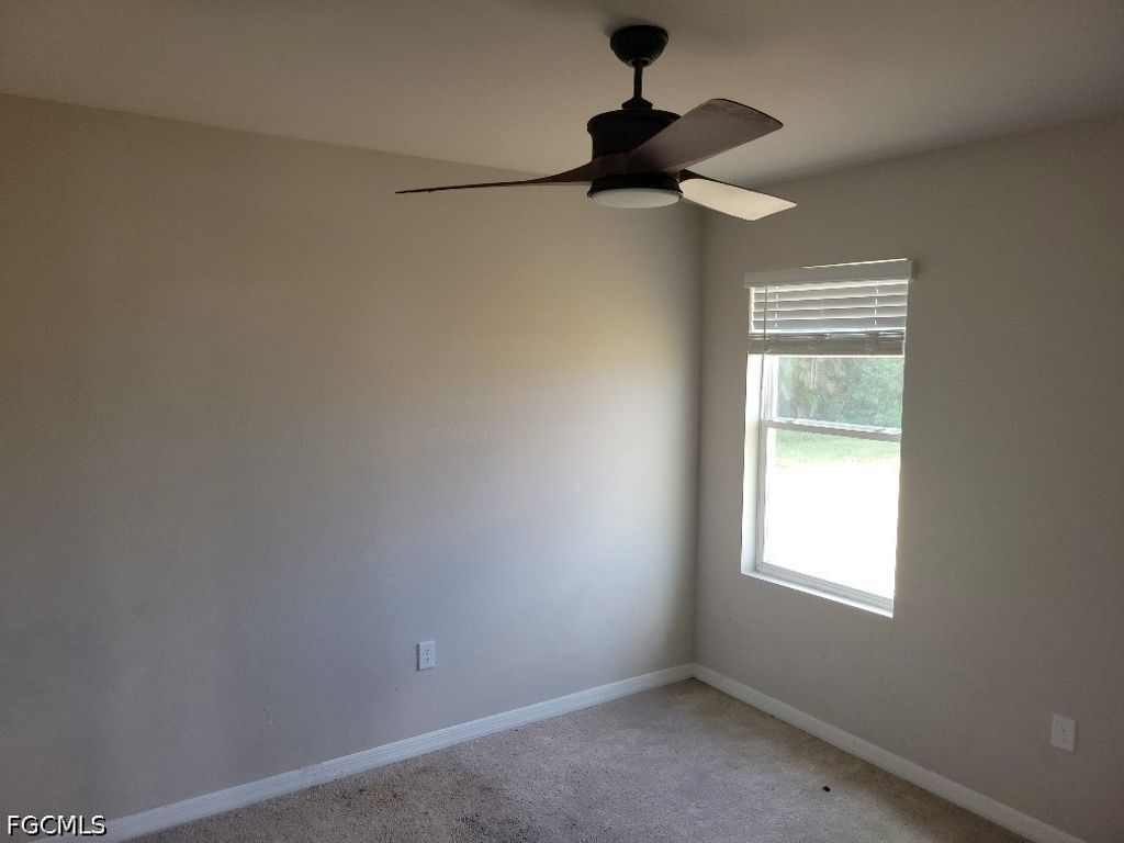 Image 7 of property listing at 334 Kismet PKWY E, Cape Coral, FL 33909