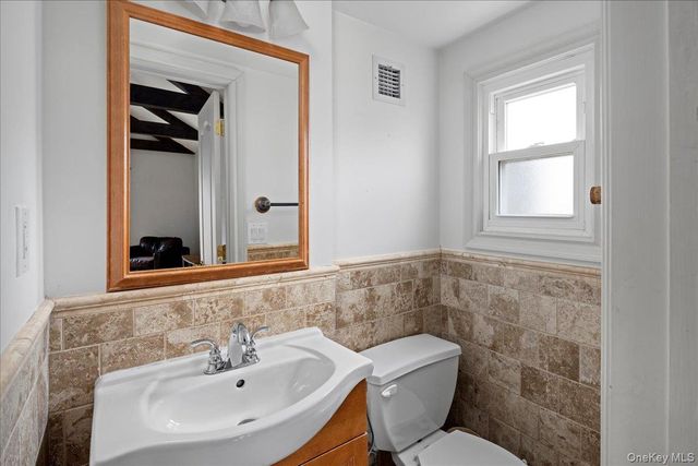 38 Johnson Place, Woodmere, NY 11598