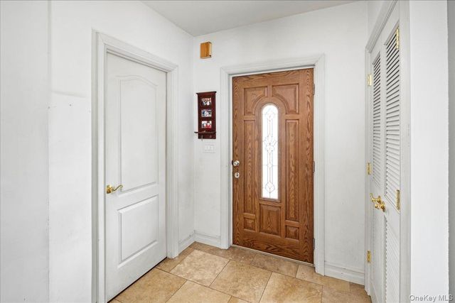 38 Johnson Place, Woodmere, NY 11598