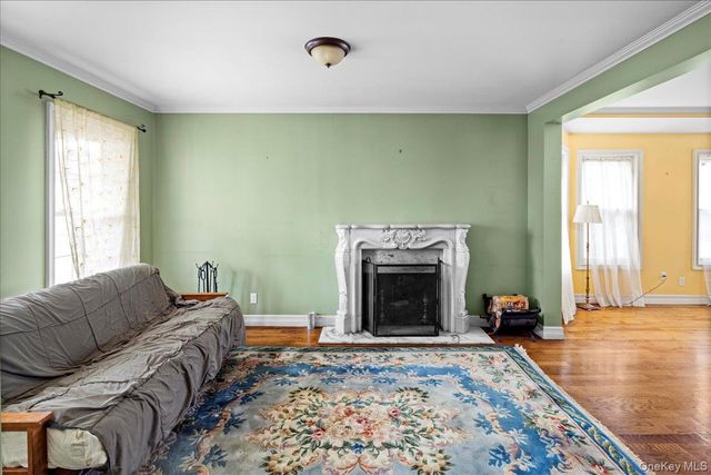 38 Johnson Place, Woodmere, NY 11598