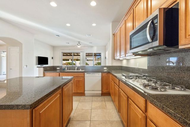40619 Corte Los Pajaros, Indio, CA 92203