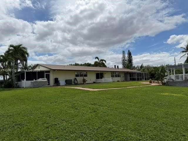 18901 SW 63rd St, Southwest Ranches, FL 33332