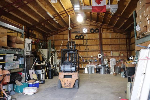 18901 SW 63rd St, Southwest Ranches, FL 33332