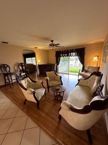 18901 SW 63rd St, Southwest Ranches, FL 33332