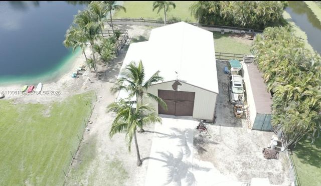 18901 SW 63rd St, Southwest Ranches, FL 33332