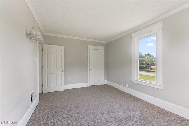 21 E Liberty Street, Mineral Ridge, OH 44440