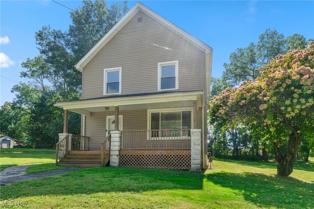 21 E Liberty Street, Mineral Ridge, OH 44440