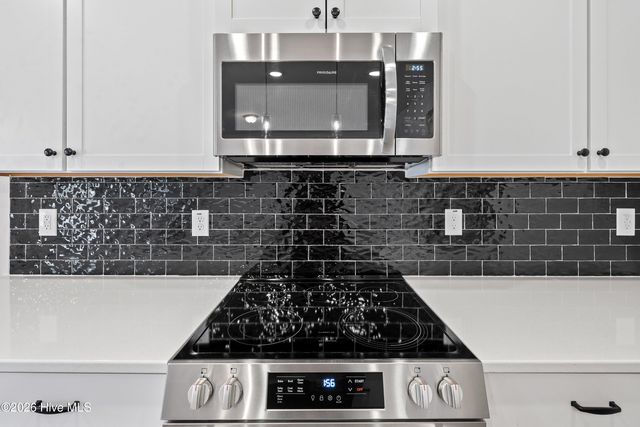 23 Knoll Way, Sanford, NC 27332