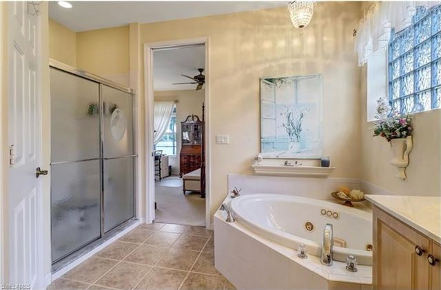 1041 Jardin DR, Naples, FL 34104