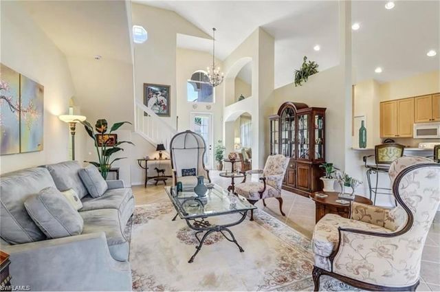 1041 Jardin DR, Naples, FL 34104