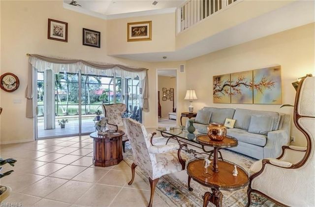 1041 Jardin DR, Naples, FL 34104