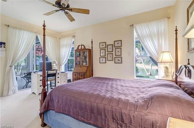 1041 Jardin DR, Naples, FL 34104