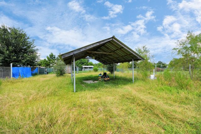 771 County Road 3558, Cleveland, TX 77327