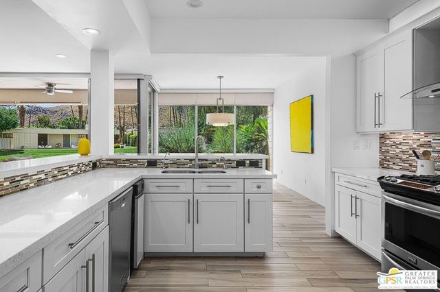 71 Westlake Circle, Palm Springs, CA 92264