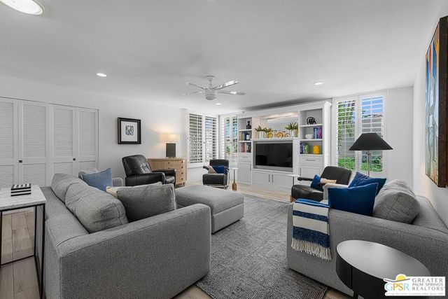 71 Westlake Circle, Palm Springs, CA 92264