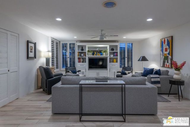 71 Westlake Circle, Palm Springs, CA 92264
