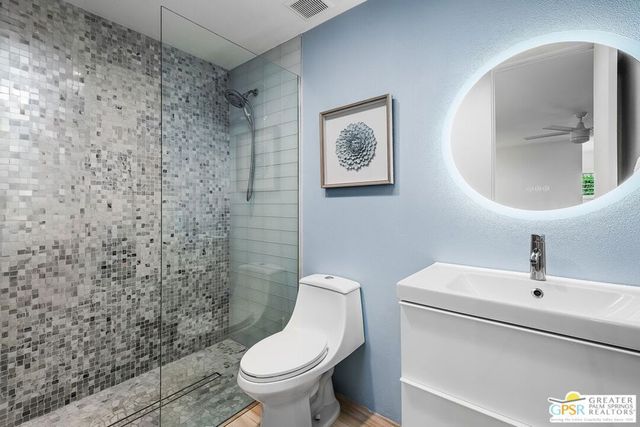 71 Westlake Circle, Palm Springs, CA 92264