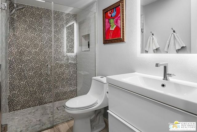 71 Westlake Circle, Palm Springs, CA 92264