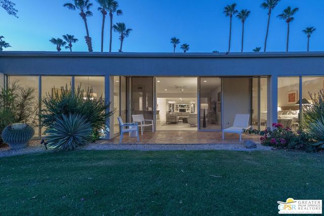 71 Westlake Circle, Palm Springs, CA 92264