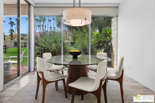 71 Westlake Circle, Palm Springs, CA 92264