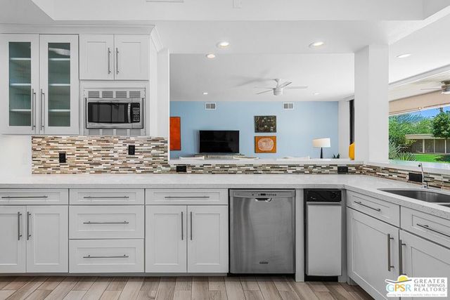 71 Westlake Circle, Palm Springs, CA 92264
