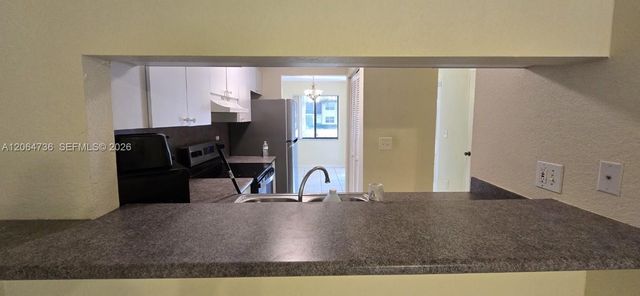 9092 NW 40th Street 4, Coral Springs, FL 33065