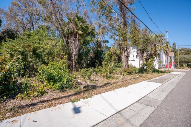 1408 PENNSYLVANIA AVENUE, Clearwater, FL 33755