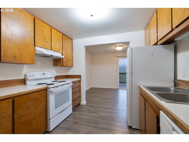 5514 3RD St, Tillamook, OR 97141