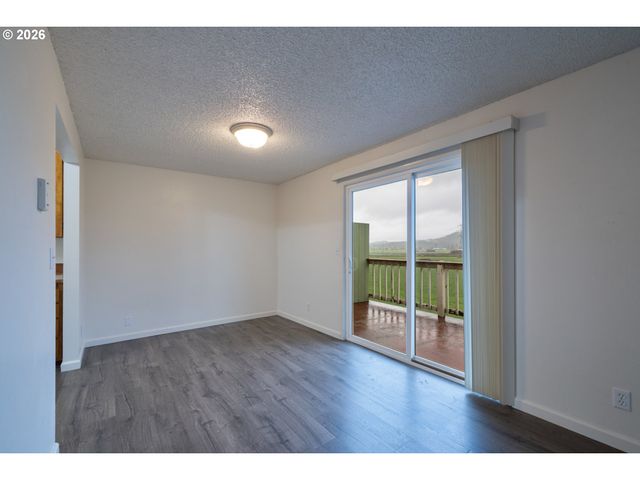 5514 3RD St, Tillamook, OR 97141