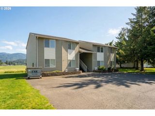 5514 3RD St, Tillamook, OR 97141