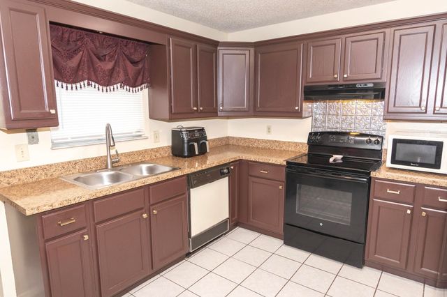 662 NW Bayshore Boulevard, Port St. Lucie, Port St Lucie, FL 34983