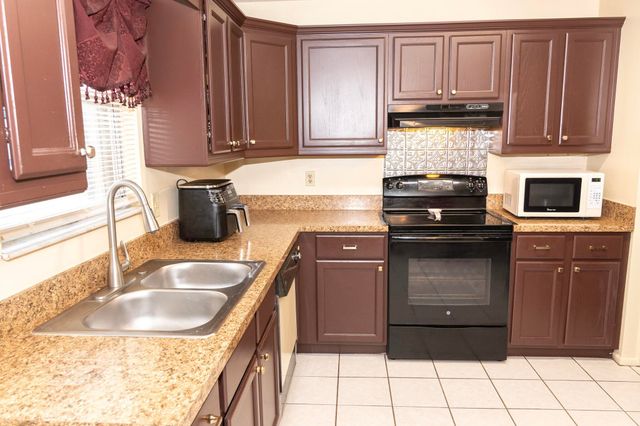 662 NW Bayshore Boulevard, Port St. Lucie, Port St Lucie, FL 34983