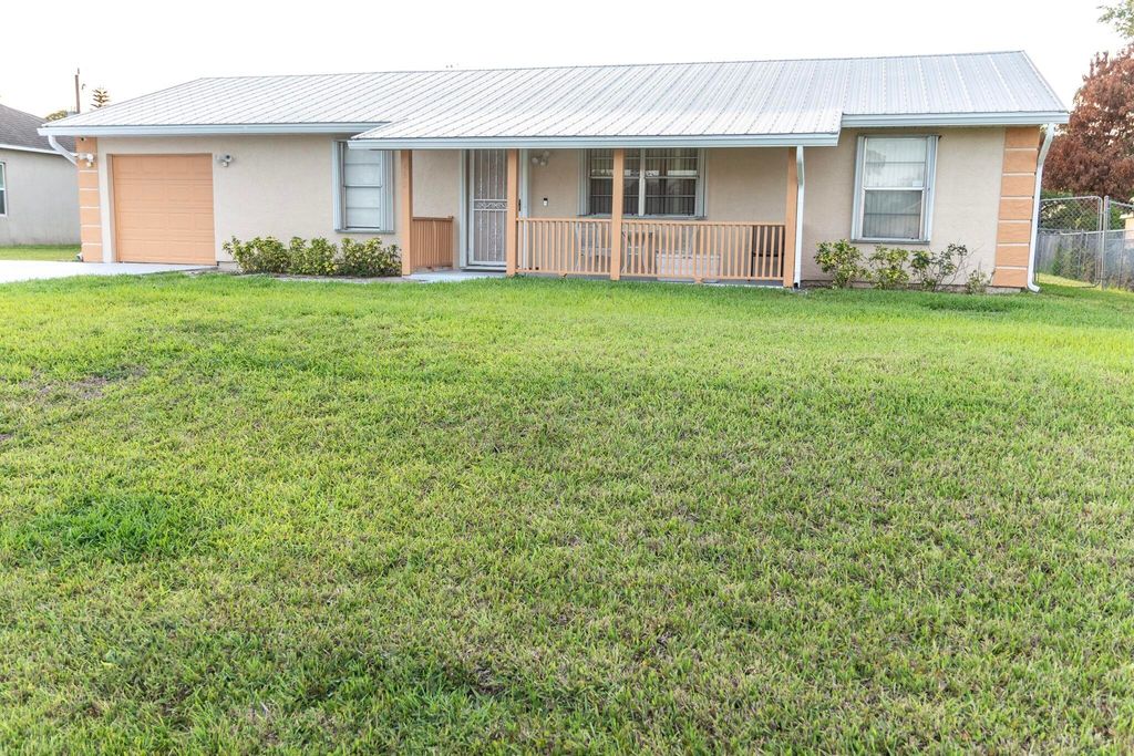 662 NW Bayshore Boulevard, Port St. Lucie, Port St Lucie, FL 34983