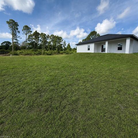 847 Genoa AVE S, Lehigh Acres, FL 33974