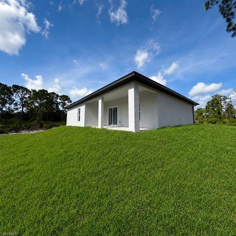 847 Genoa AVE S, Lehigh Acres, FL 33974