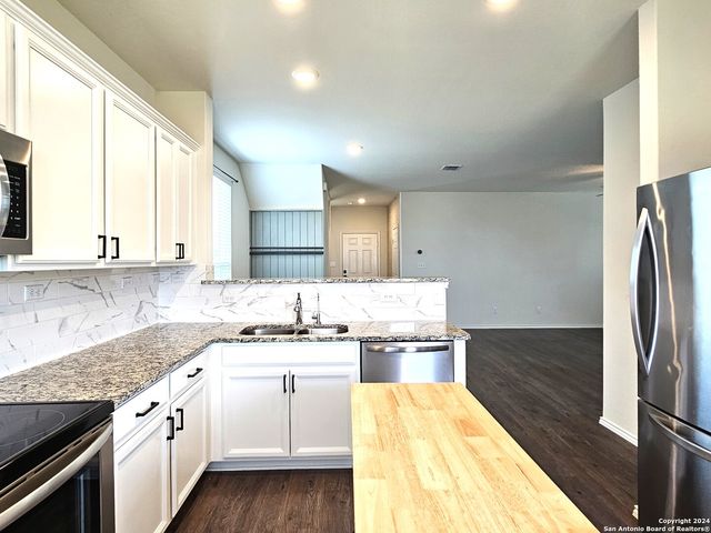 3162 WILD IRIS, New Braunfels, TX 78130