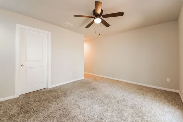 916 N Throckmorton Street, Sherman, TX 75090