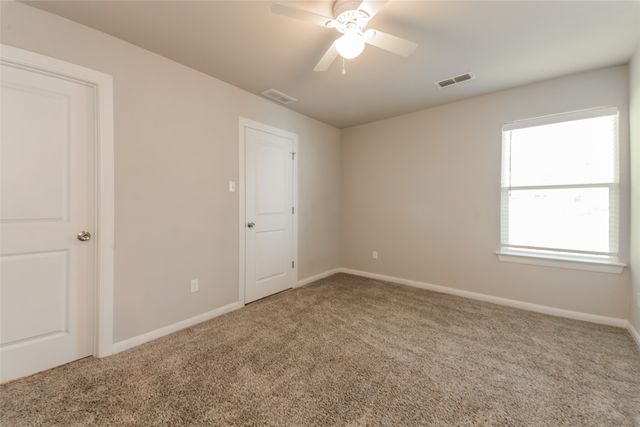 916 N Throckmorton Street, Sherman, TX 75090