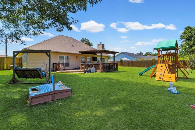 198 Country Wood Drive, Livingston, TX 77351