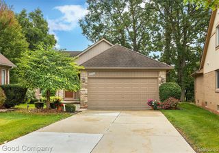 20140 Shoals Court 16, Clinton Township, MI 48038