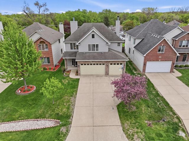 0S635 Robbins Street, Winfield, IL 60190