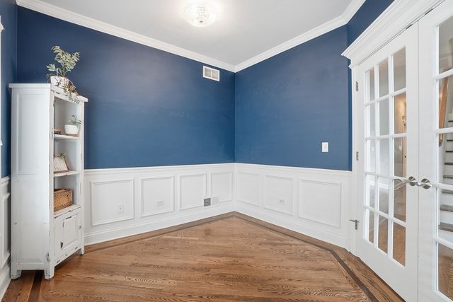 0S635 Robbins Street, Winfield, IL 60190