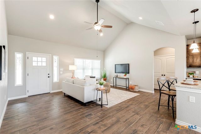 1127 Cedar Bend, Canyon Lake, TX 78133