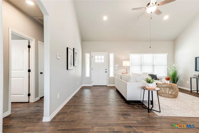 1127 Cedar Bend, Canyon Lake, TX 78133