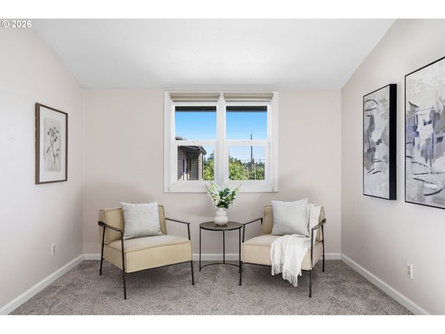 1326 Ne 73RD Ave, Portland, OR 97213